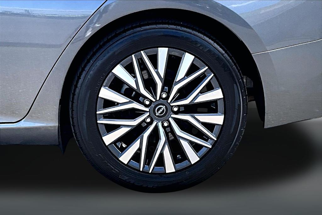 Thumbnail: 2025 Nissan Altima - 34
