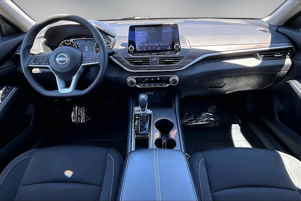 Thumbnail: 2025 Nissan Altima - 10