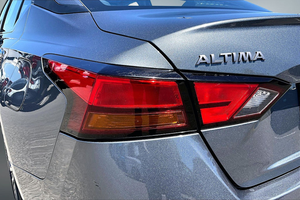 Thumbnail: 2025 Nissan Altima - 32