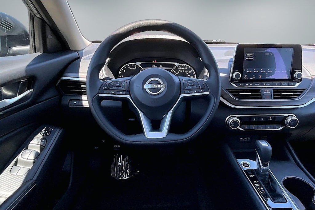 Thumbnail: 2025 Nissan Altima - 14