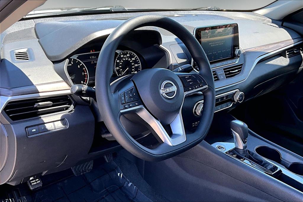Thumbnail: 2025 Nissan Altima - 2