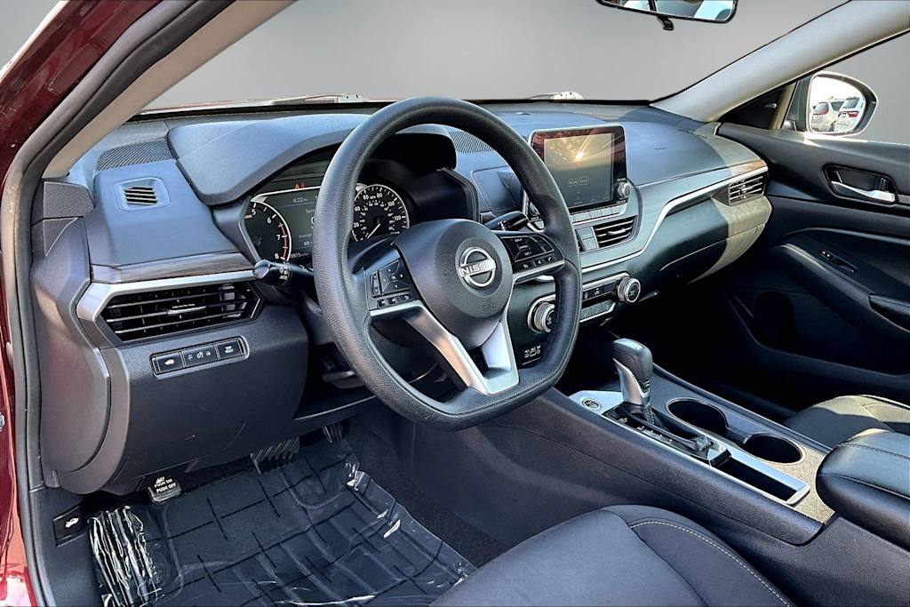 Thumbnail: 2025 Nissan Altima - 2