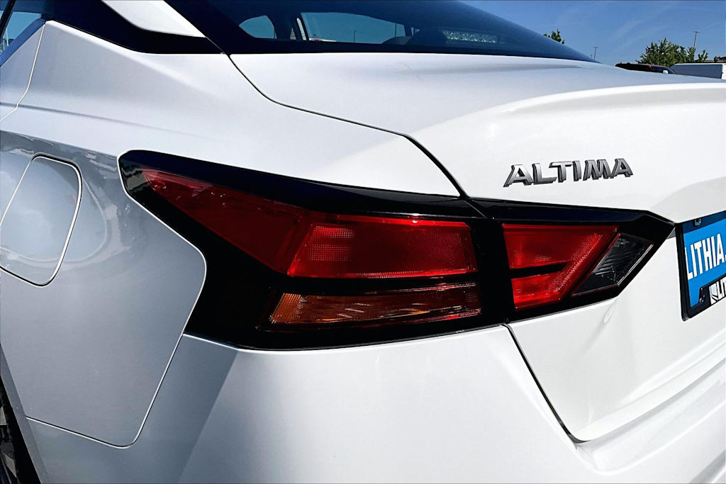 Thumbnail: 2025 Nissan Altima - 31