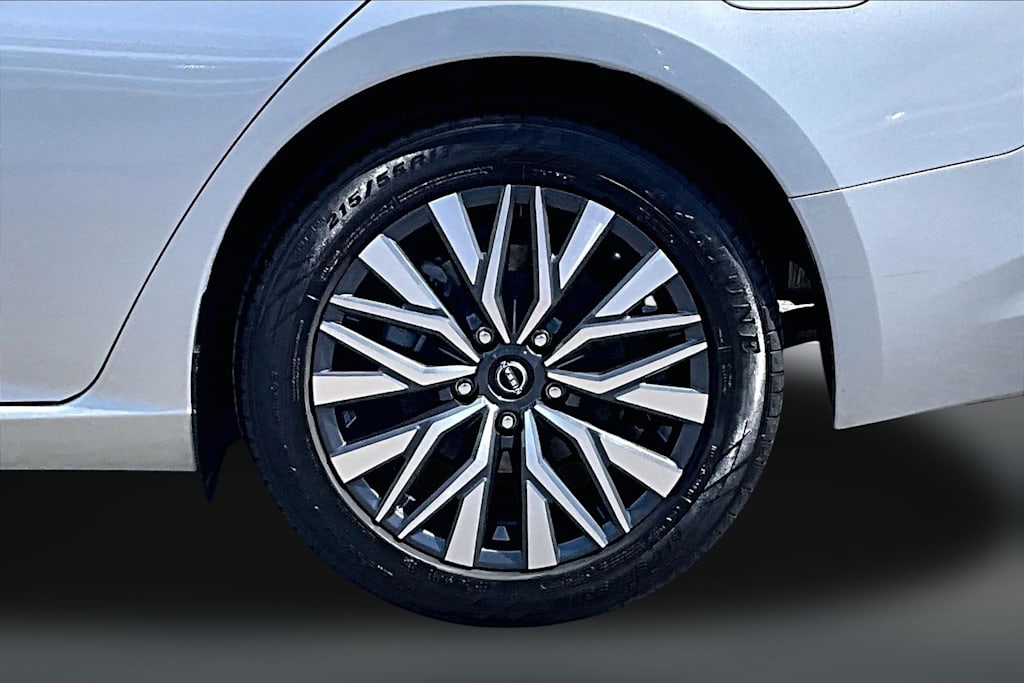 Thumbnail: 2023 Nissan Altima - 34