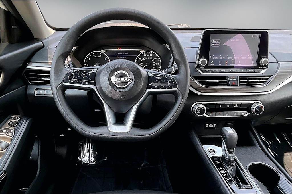 Thumbnail: 2025 Nissan Altima - 14