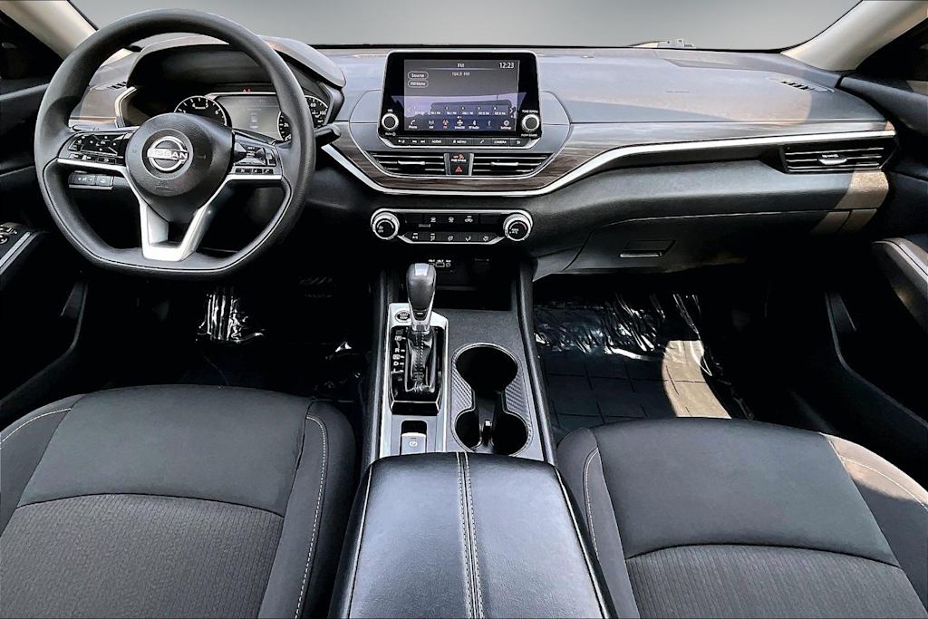 Thumbnail: 2025 Nissan Altima - 10