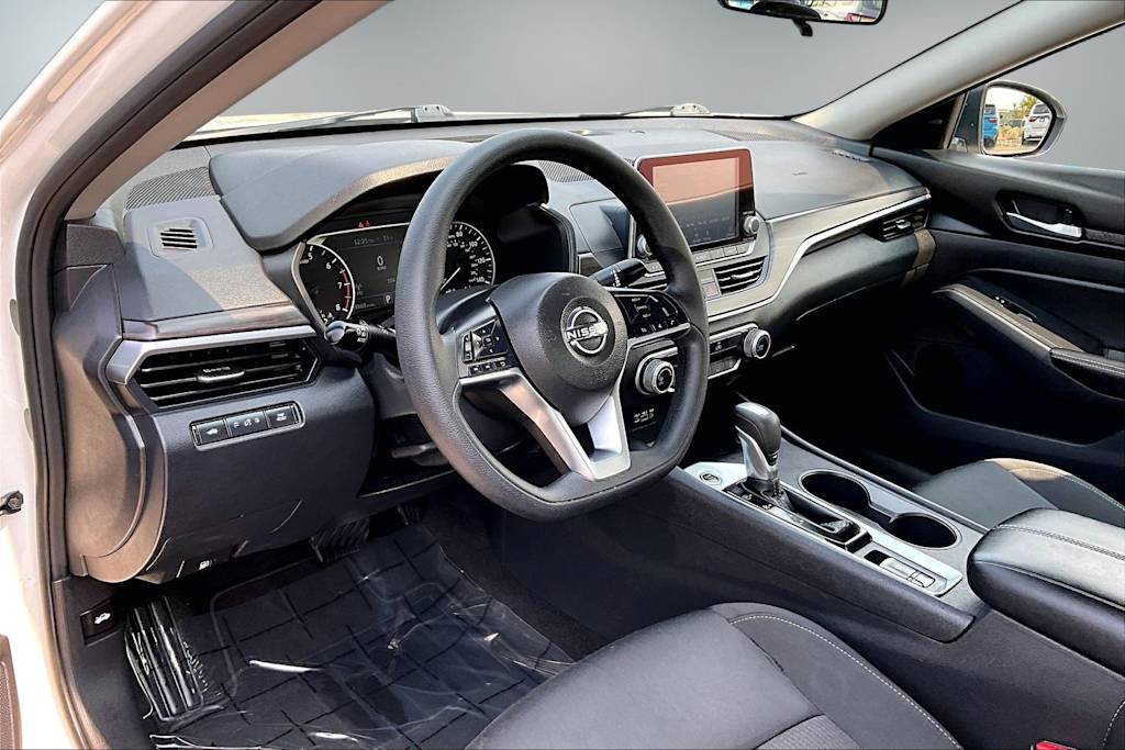 Thumbnail: 2025 Nissan Altima - 2