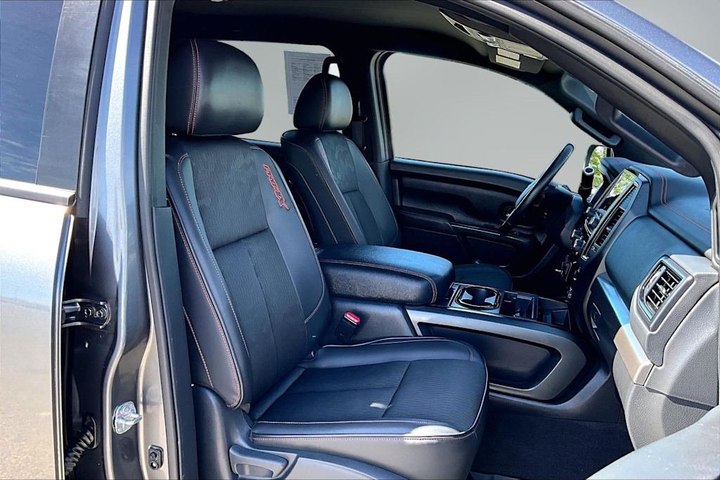 Thumbnail: 2021 Nissan Titan - 10