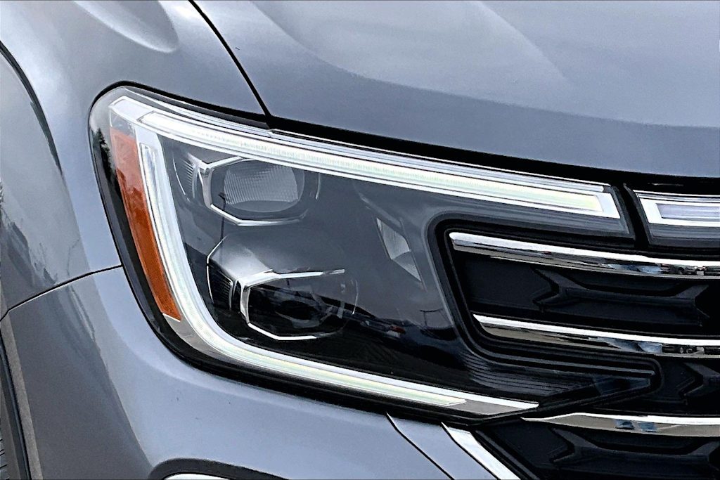 Thumbnail: 2025 Volkswagen Atlas - 32