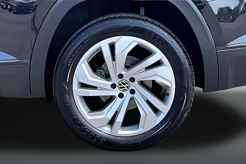 Thumbnail: 2021 Volkswagen Atlas - 31