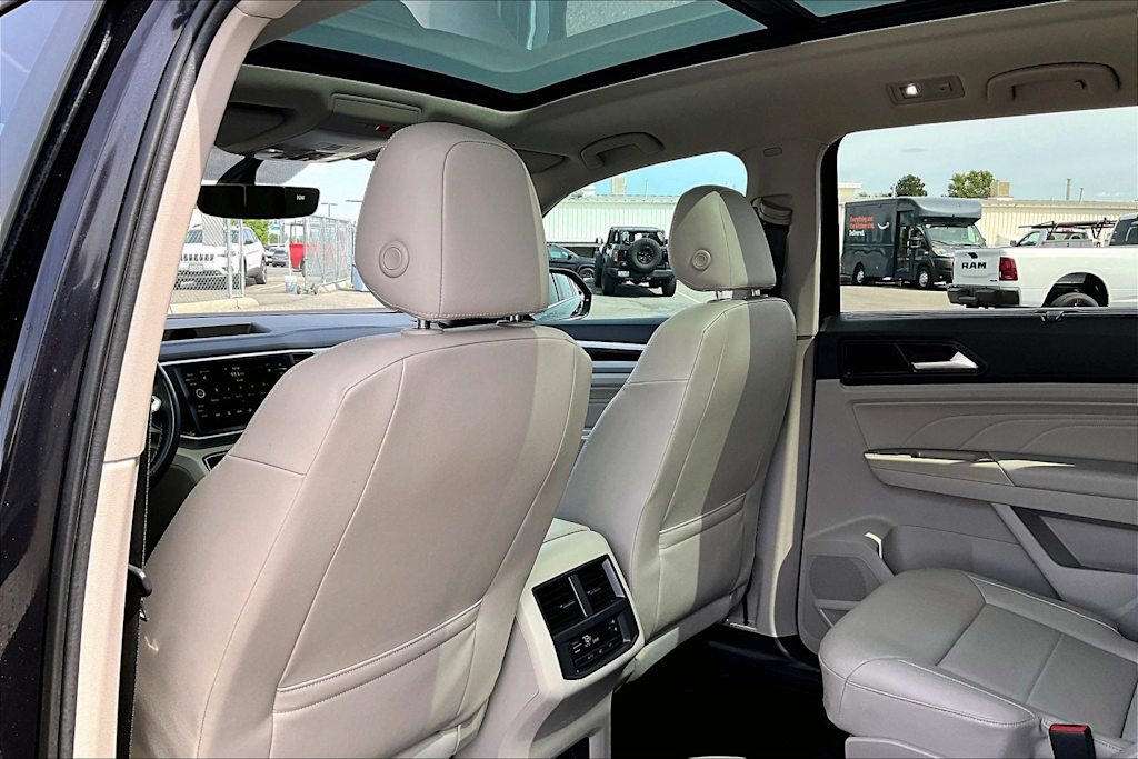 Thumbnail: 2021 Volkswagen Atlas - 12