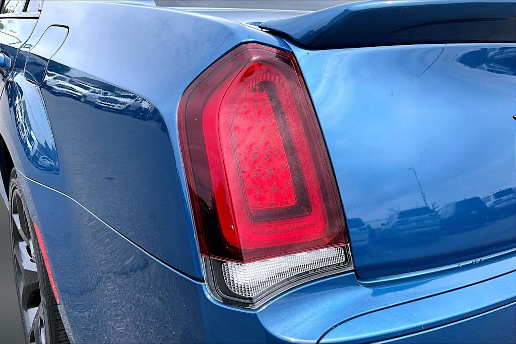 Thumbnail: 2023 Chrysler 300 - 32