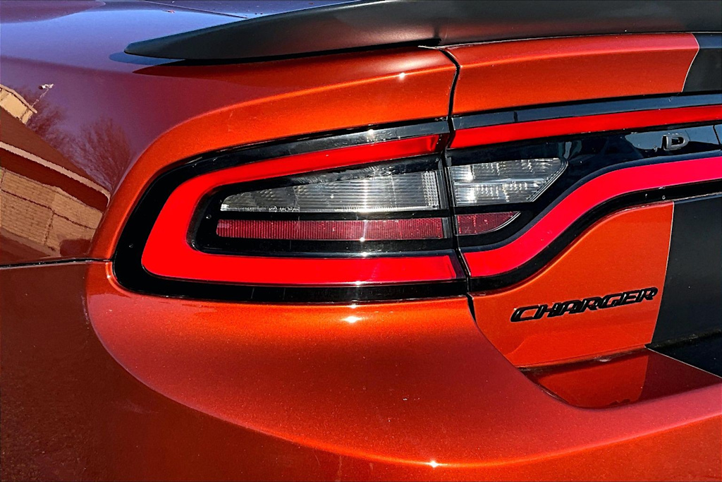 Thumbnail: 2020 Dodge Charger - 31