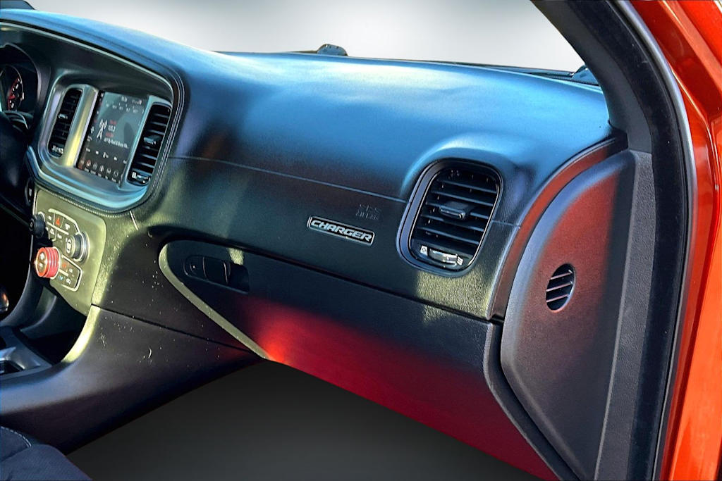 Thumbnail: 2020 Dodge Charger - 15