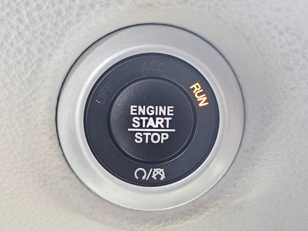 2023 Chrysler Pacifica Touring L 26