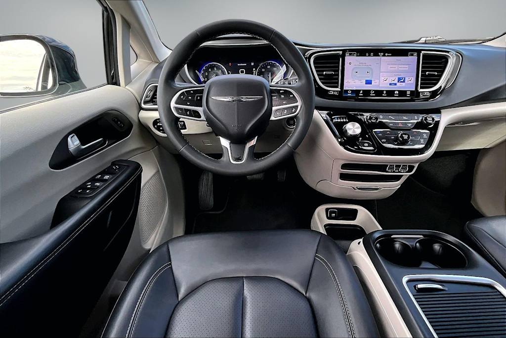 Thumbnail: 2024 Chrysler Pacifica - 13