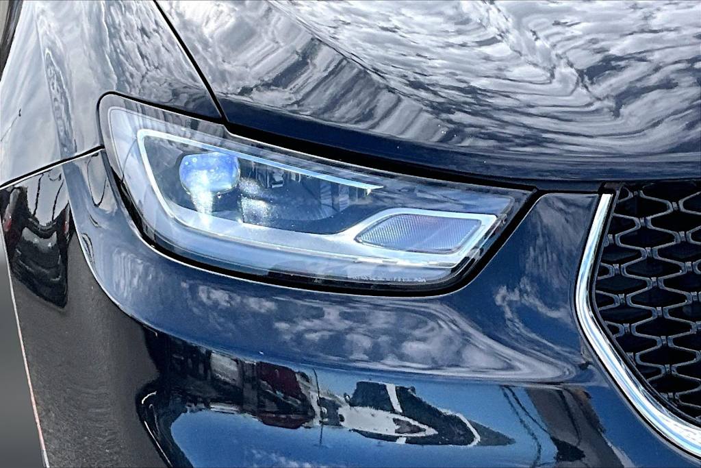 Thumbnail: 2024 Chrysler Pacifica - 30