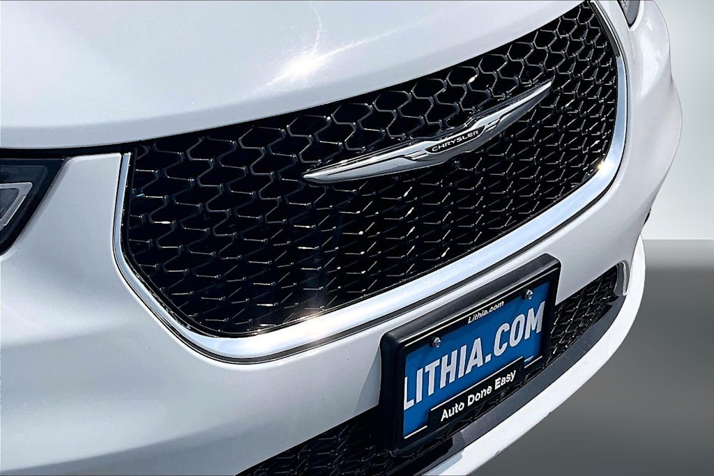 Thumbnail: 2024 Chrysler Pacifica - 34
