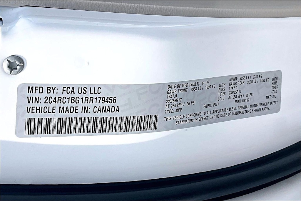Thumbnail: 2024 Chrysler Pacifica - 19