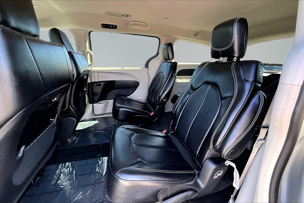 Thumbnail: 2024 Chrysler Pacifica - 29