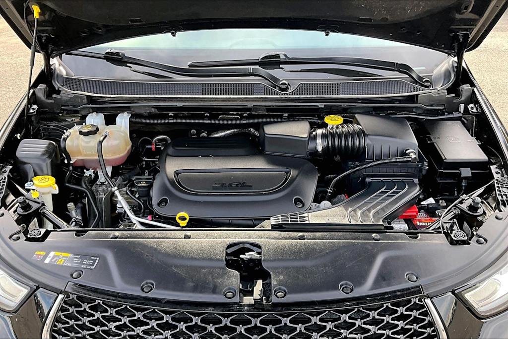 Thumbnail: 2023 Chrysler Pacifica - 8