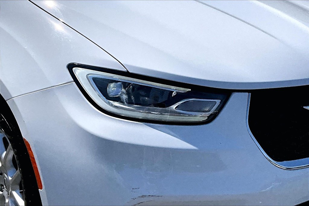Thumbnail: 2025 Chrysler Pacifica - 32