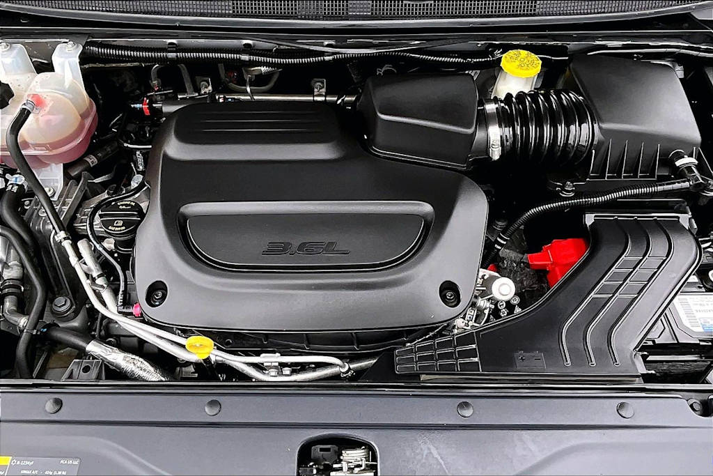 Thumbnail: 2024 Chrysler Voyager - 9