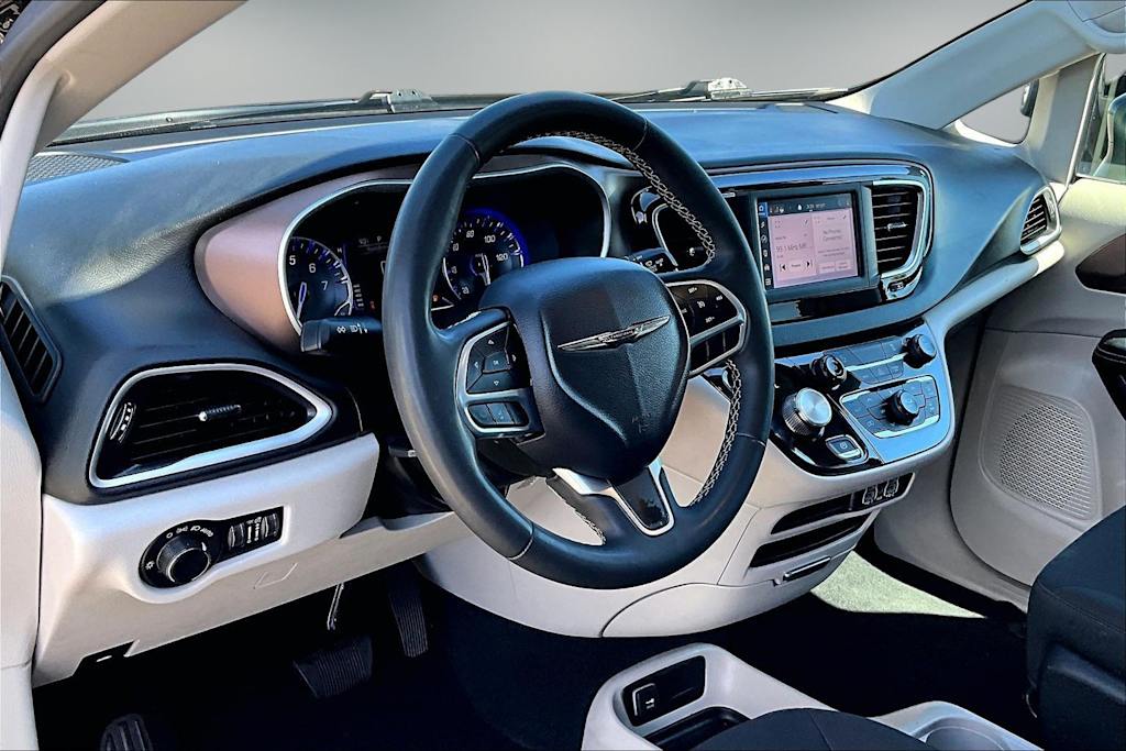 Thumbnail: 2023 Chrysler Voyager - 2