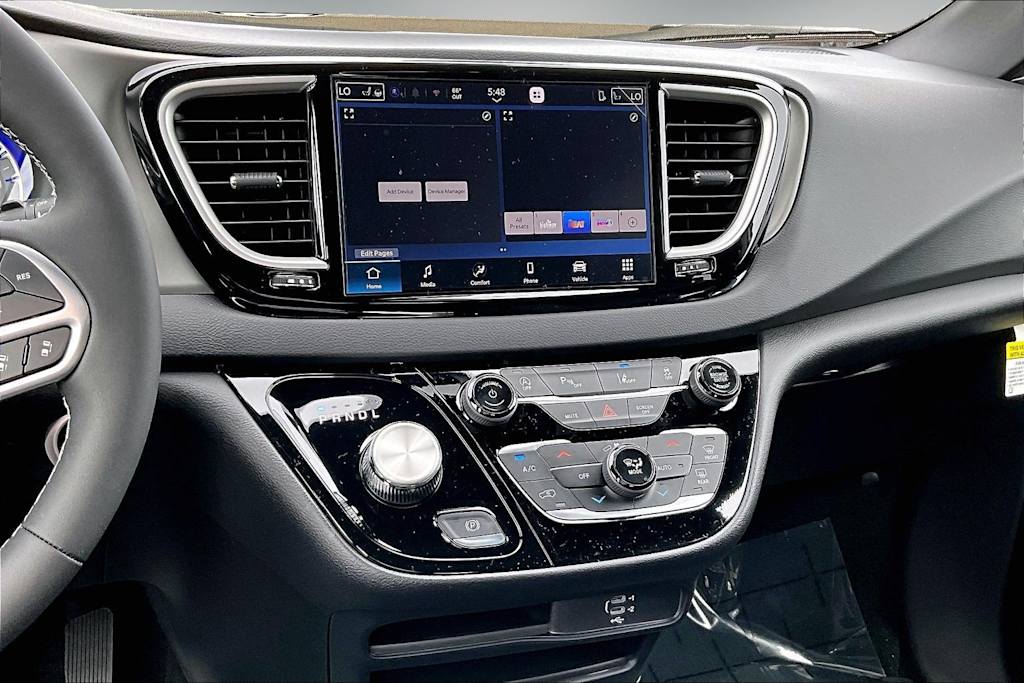Thumbnail: 2027 Chrysler Pacifica - 15