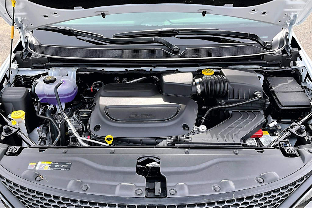 Thumbnail: 2027 Chrysler Pacifica - 9