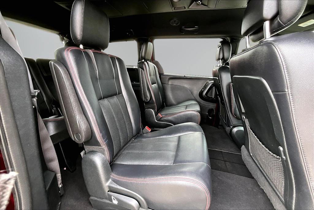 Thumbnail: 2017 Dodge Grand Caravan - 30