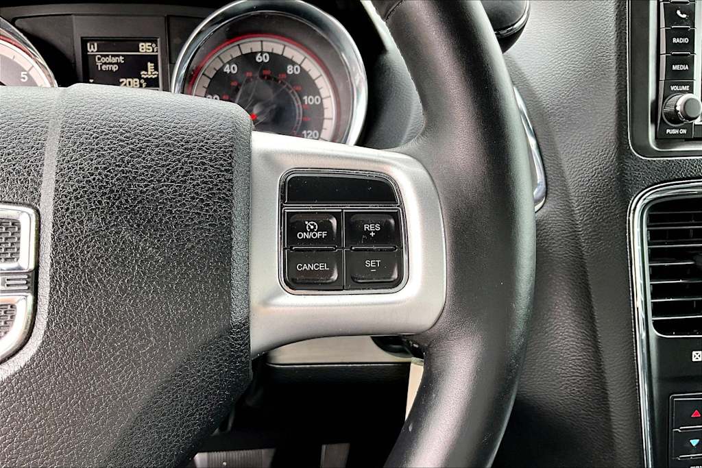 Thumbnail: 2017 Dodge Grand Caravan - 26