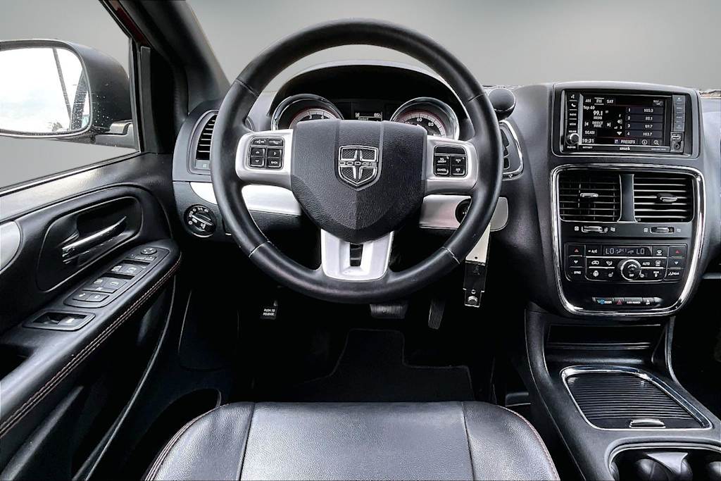Thumbnail: 2017 Dodge Grand Caravan - 14
