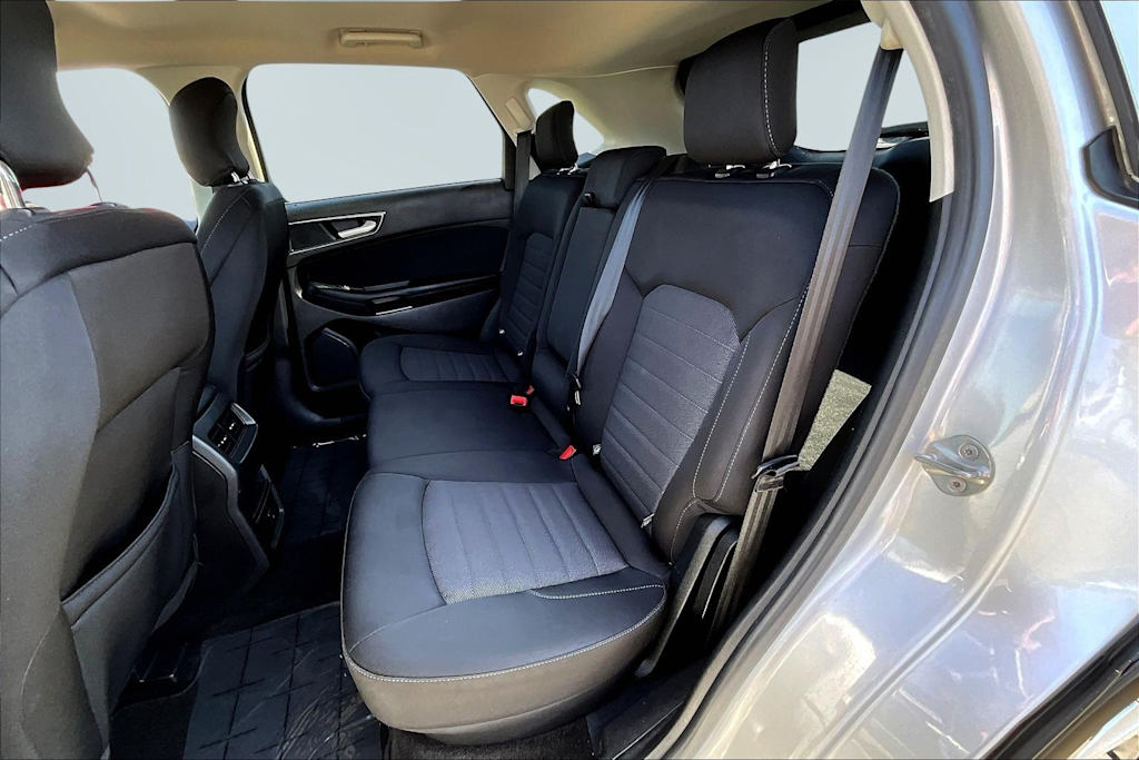Thumbnail: 2017 Ford Edge - 12