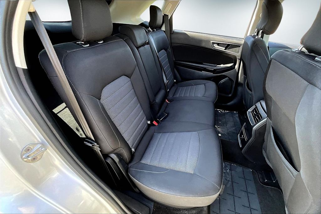 Thumbnail: 2017 Ford Edge - 28