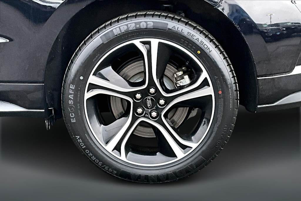 Thumbnail: 2023 Ford Edge - 34