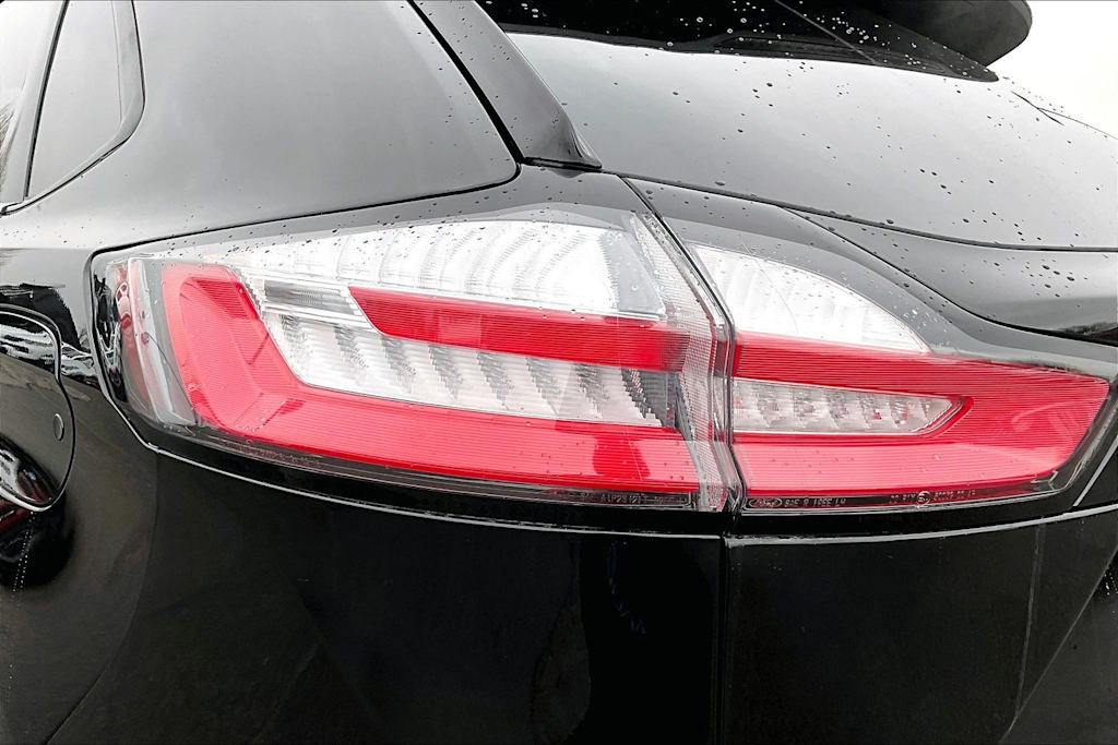 Thumbnail: 2023 Ford Edge - 32