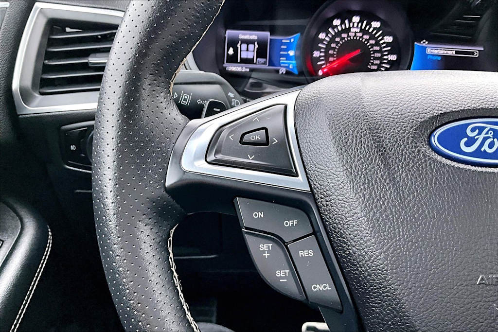 Thumbnail: 2023 Ford Edge - 25