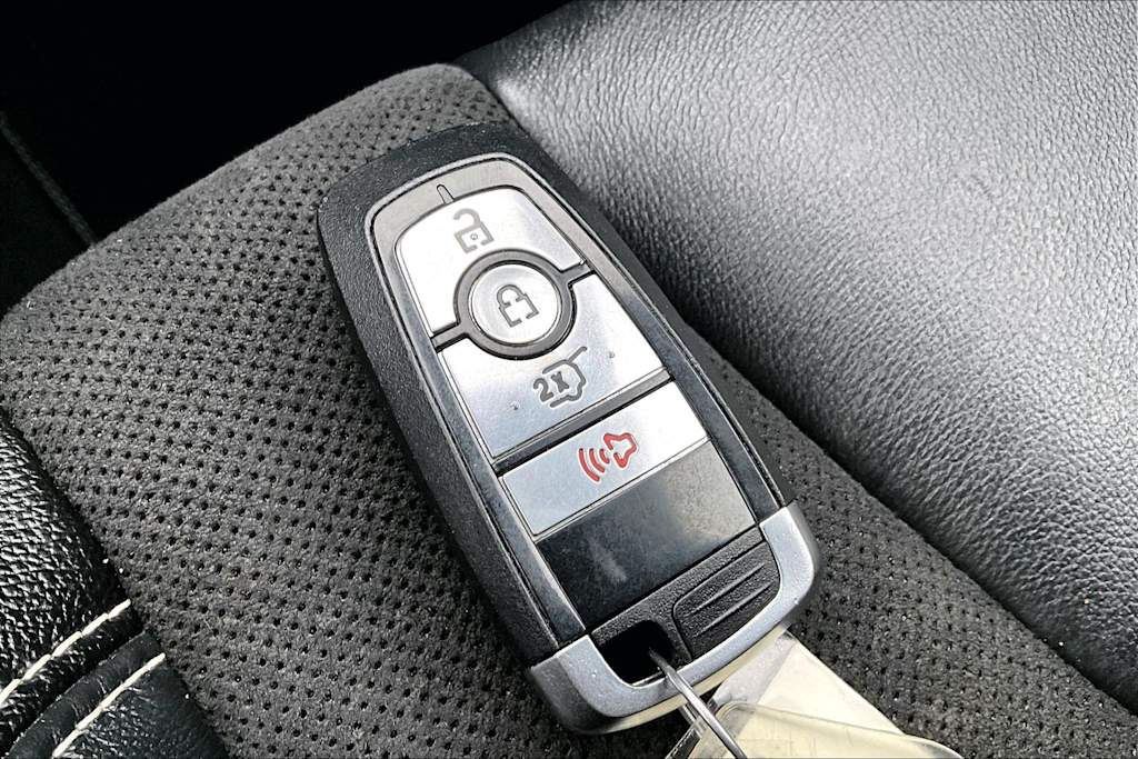 Thumbnail: 2023 Ford Edge - 20