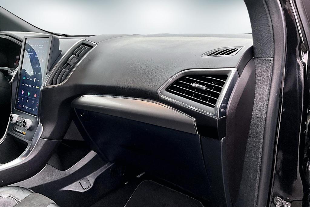 Thumbnail: 2023 Ford Edge - 24