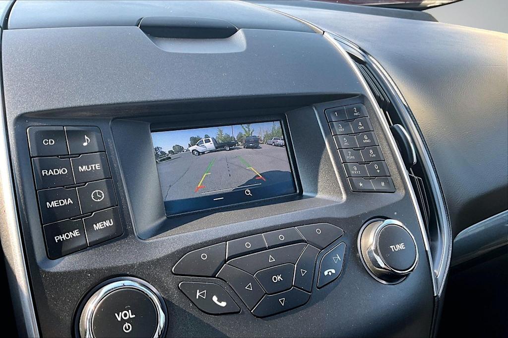 Thumbnail: 2017 Ford Edge - 26