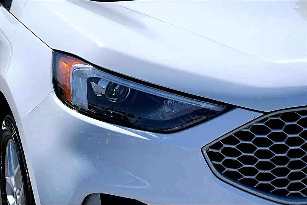 Thumbnail: 2024 Ford Edge - 31