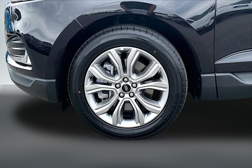 Thumbnail: 2024 Ford Edge - 8