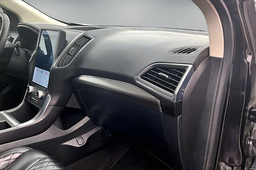 Thumbnail: 2024 Ford Edge - 15