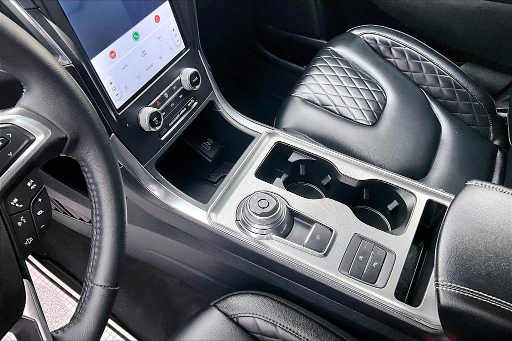 Thumbnail: 2024 Ford Edge - 17