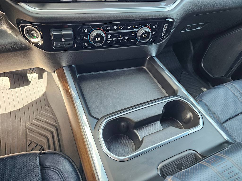 2024 Chevrolet Silverado 3500 High Country 16