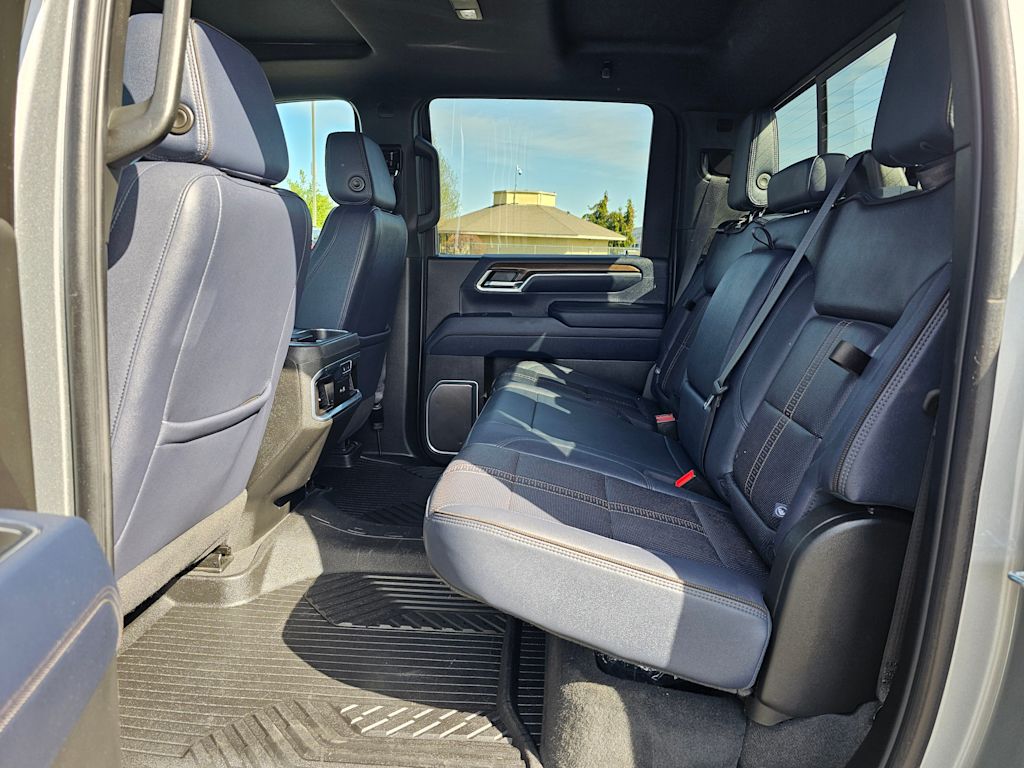 2024 Chevrolet Silverado 3500 High Country 22