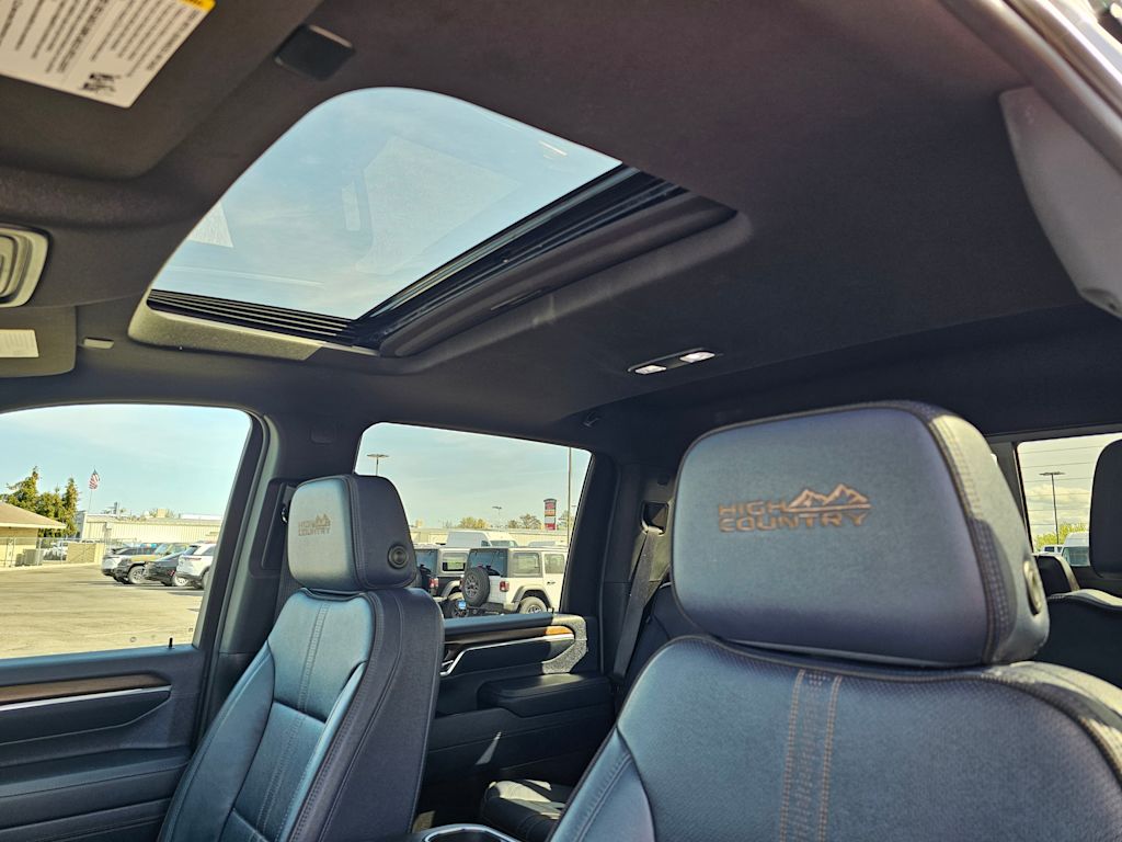 2024 Chevrolet Silverado 3500 High Country 31