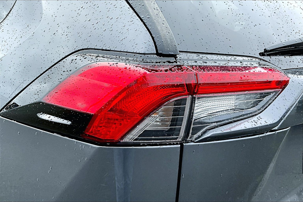 Thumbnail: 2023 Toyota RAV4 - 33