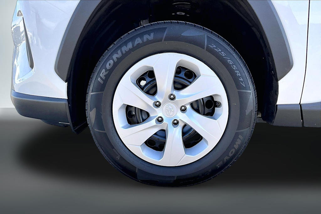 Thumbnail: 2025 Toyota RAV4 - 8
